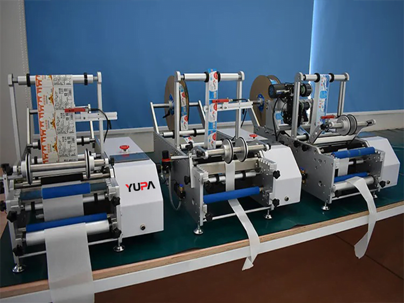 Máy dán tem nhãn chai tròn bán tự động